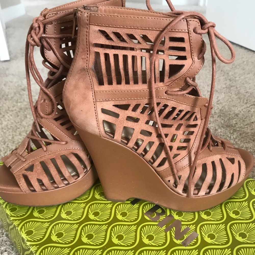 COPY - Gianni Bini Nude wedge lace up platforms